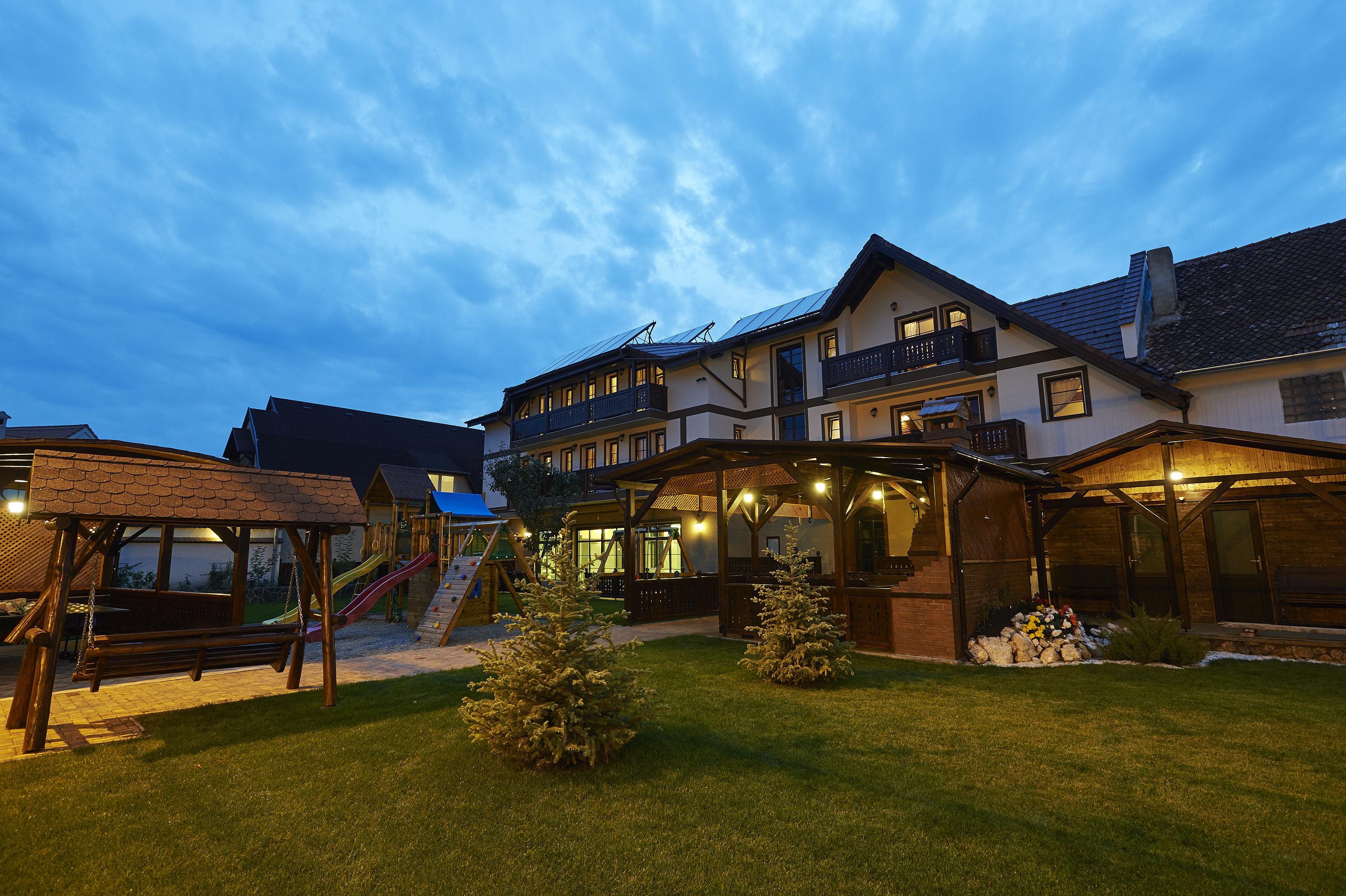 Conacul Ambient Hotel Cristian  Buitenkant foto
