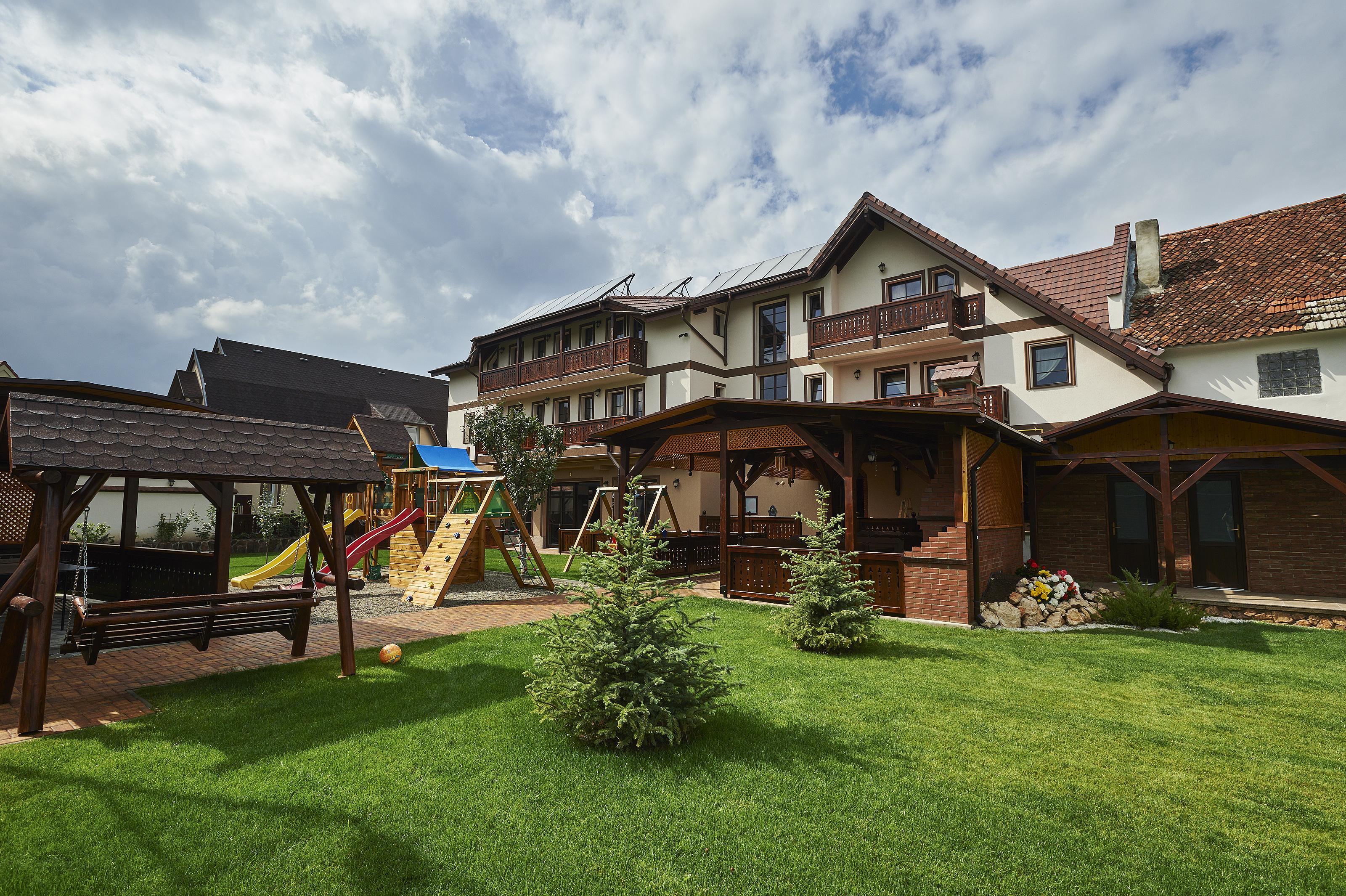 Conacul Ambient Hotel Cristian  Buitenkant foto